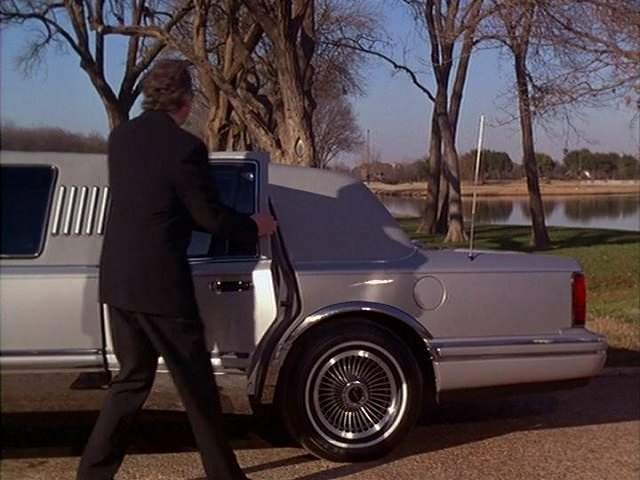 Lincoln Town Car Stretched Limousine