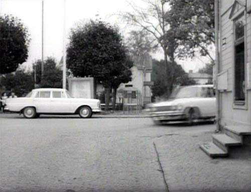 Mercedes-Benz 220 S