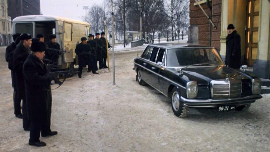 Mercedes-Benz 230 Lang