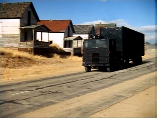 1964 Dodge L-1000 in Deadhead Miles