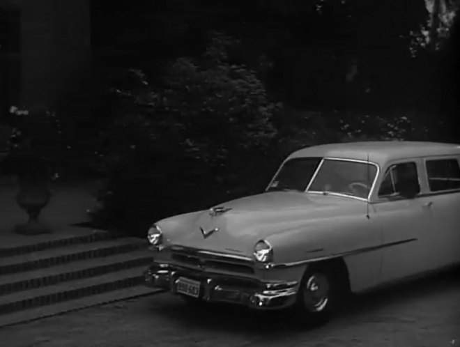 Chrysler Saratoga
