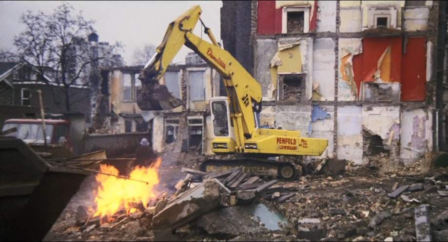 JCB 807