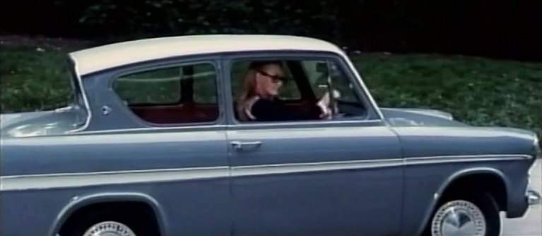 Ford Anglia Super