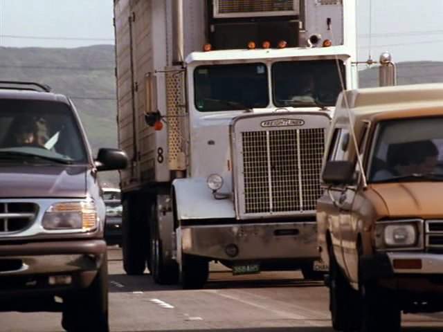 Freightliner FLC 120 64 T