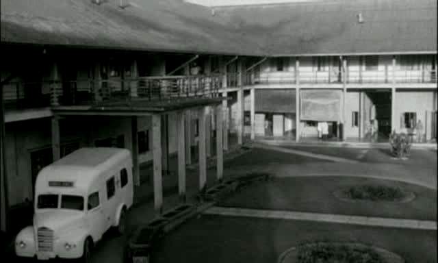 Thames ET6 Ambulance