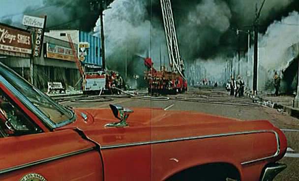 Dodge 330