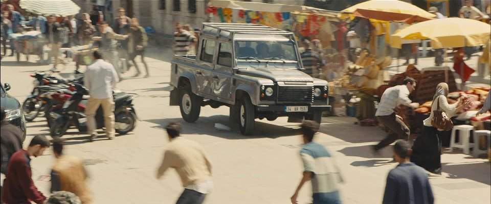 Land-Rover Defender 110 Crew Cab