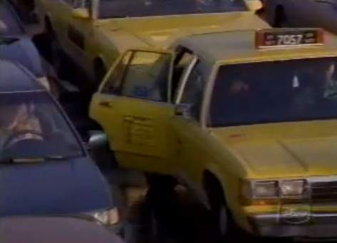 1988 Ford LTD Crown Victoria in Flash