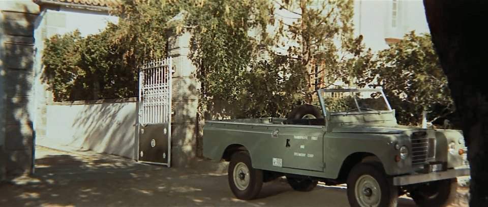 Land-Rover Santana 109'' Series III