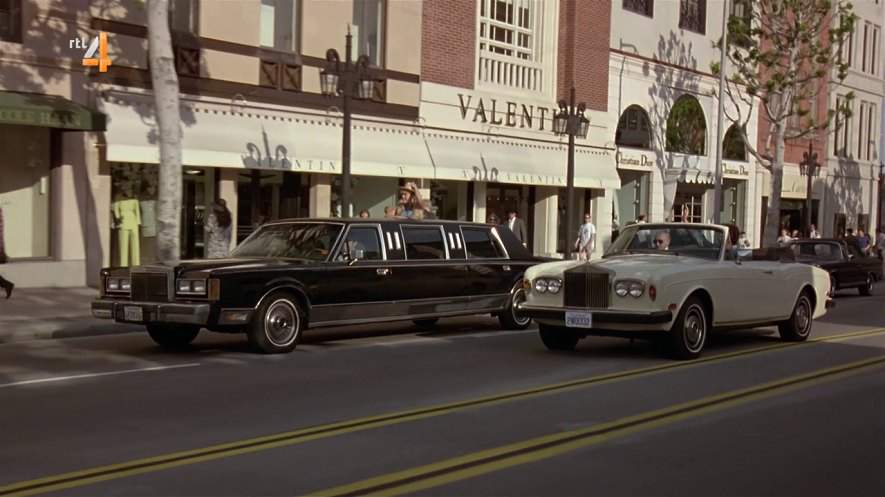Lincoln Town Car Stretched Limousine