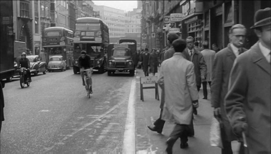 Bedford J1