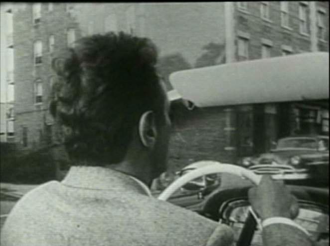 Pontiac Chieftain De Luxe