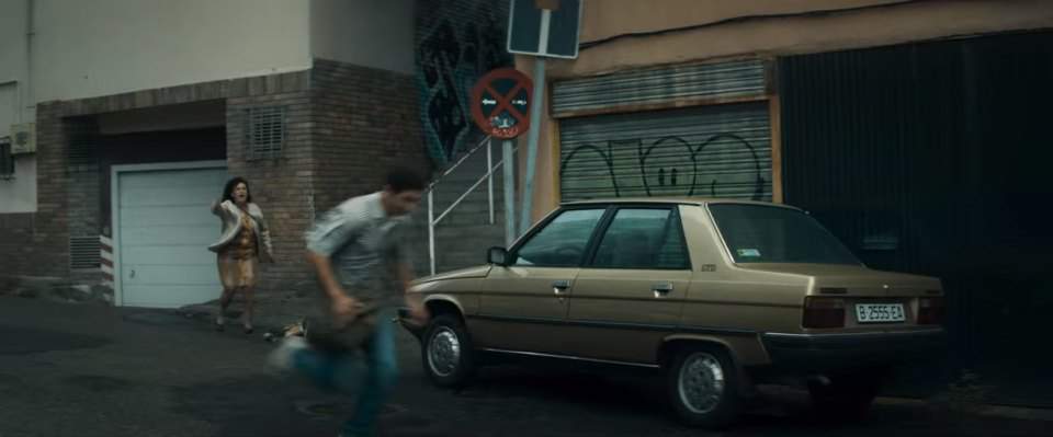 Renault 9