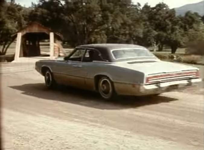 1970 Ford Thunderbird in Something Evil