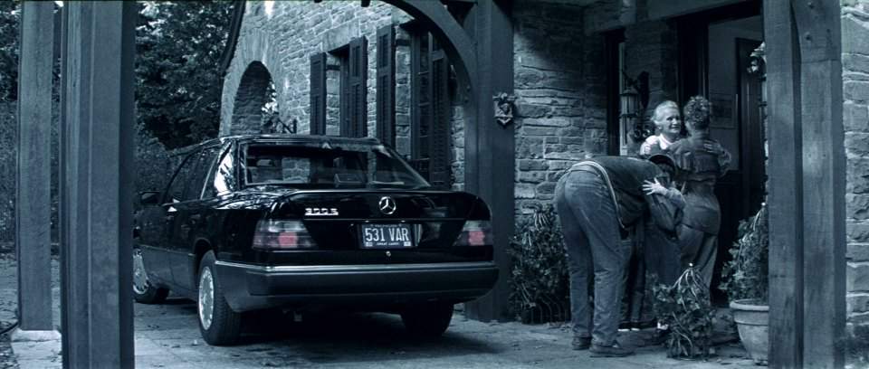 Mercedes-Benz 300 E