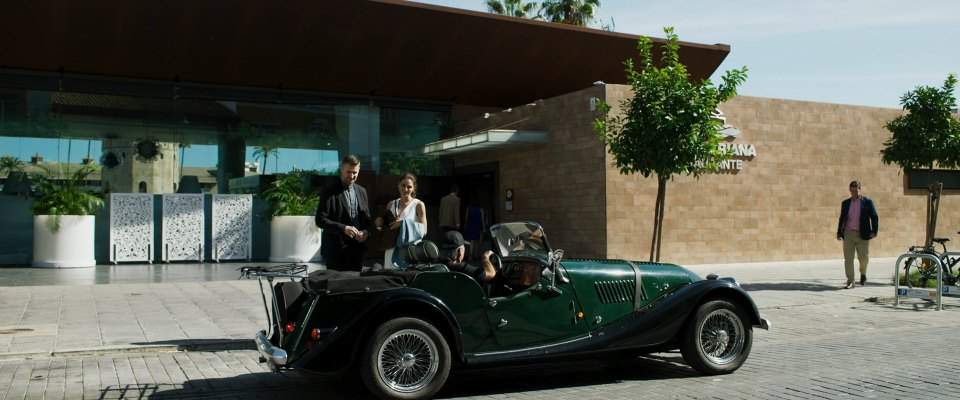 Morgan Plus 4 4-seater