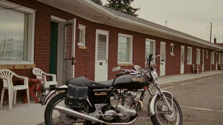 Norton Commando 850 Roadster