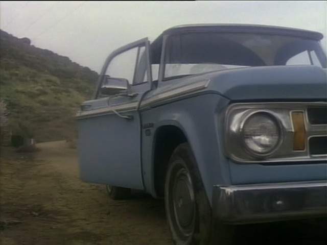 Dodge D-100