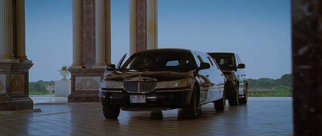 Lincoln Town Car Stretched Limousine