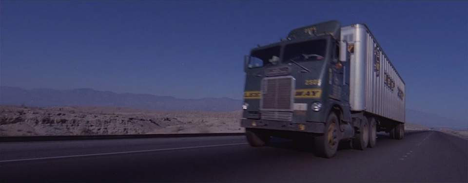 White-Freightliner WFT-7264T