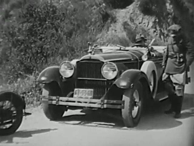 1929 Packard Standard Eight in Borrowed Wives