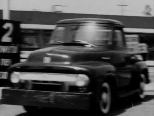 Ford F-100