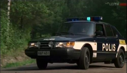 SAAB 900