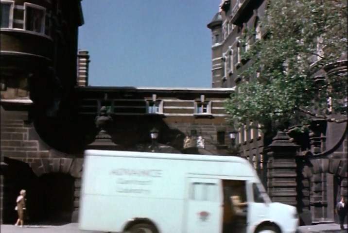 Bedford J2