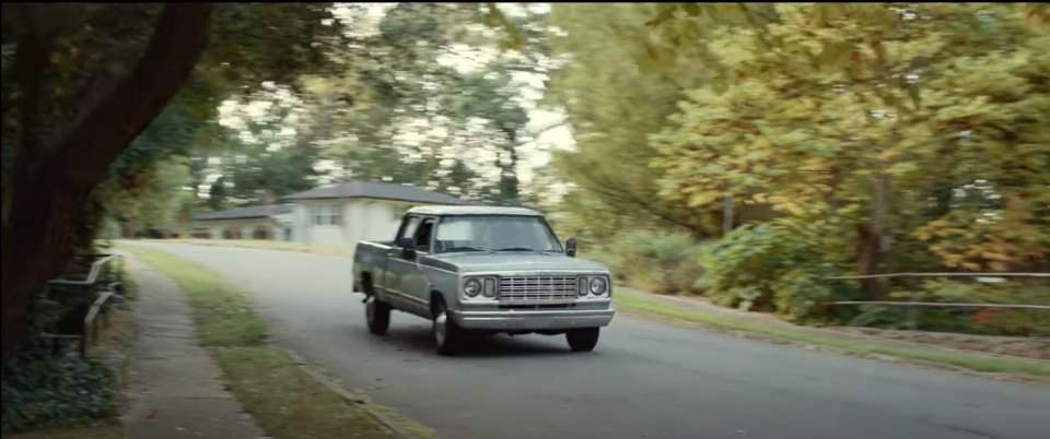 Dodge D-200 Crew Cab