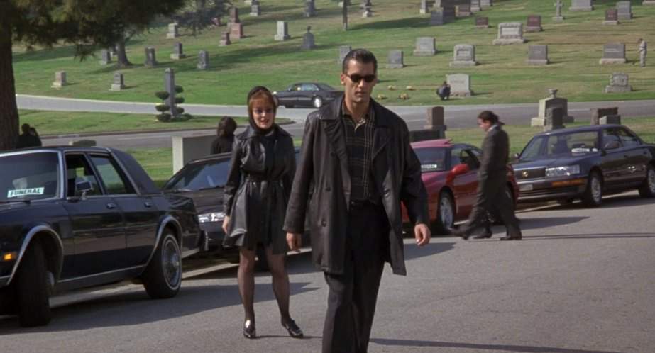 Chrysler New Yorker Fifth Avenue