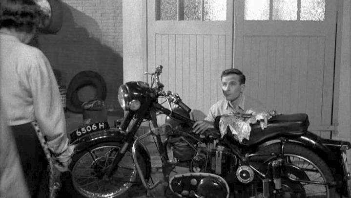 BSA B33