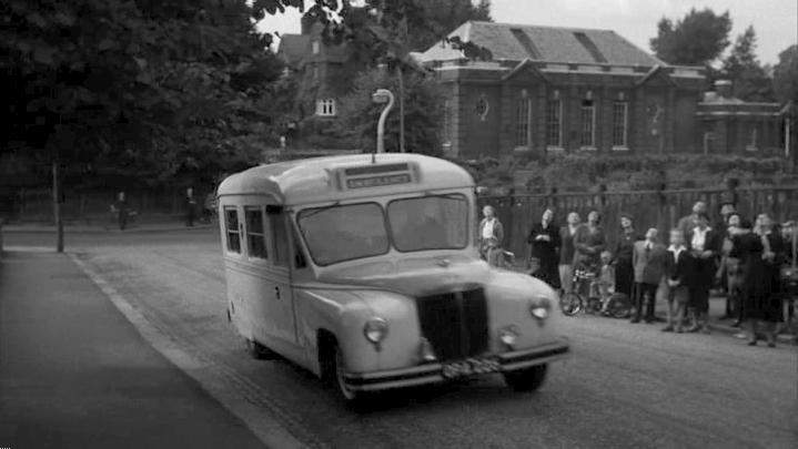 Daimler DC27 Ambulance