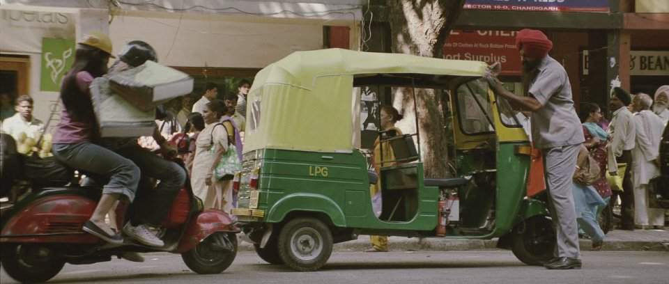 Bajaj RE LPG