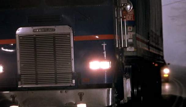 Freightliner FLA