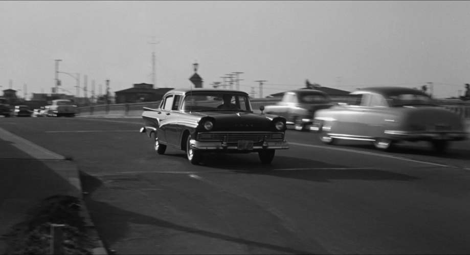 Lincoln Cosmopolitan Capri