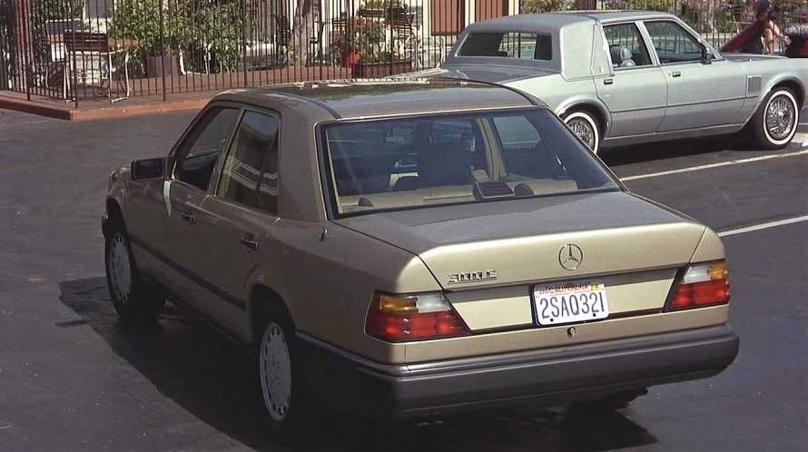 Mercedes-Benz 300 E
