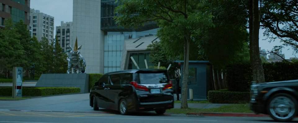 Toyota Alphard Hybrid