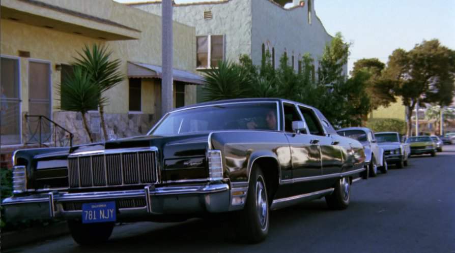 1975 Lincoln Continental in Trackdown