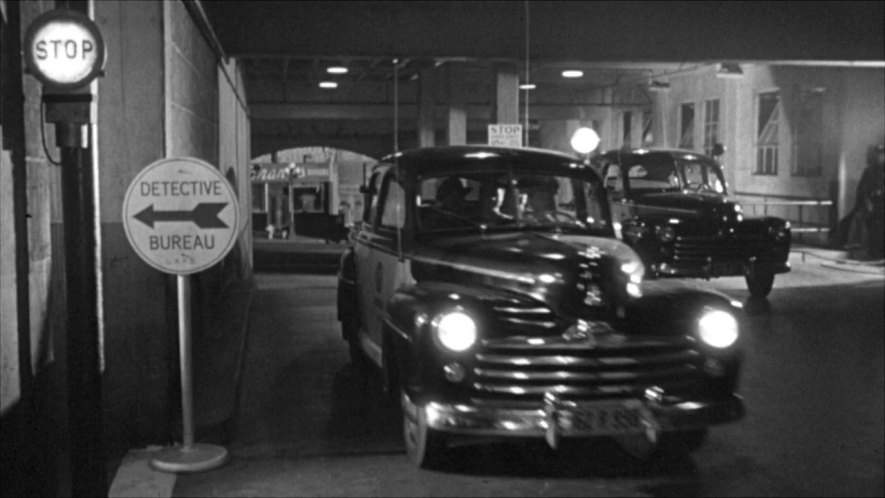 Ford De Luxe