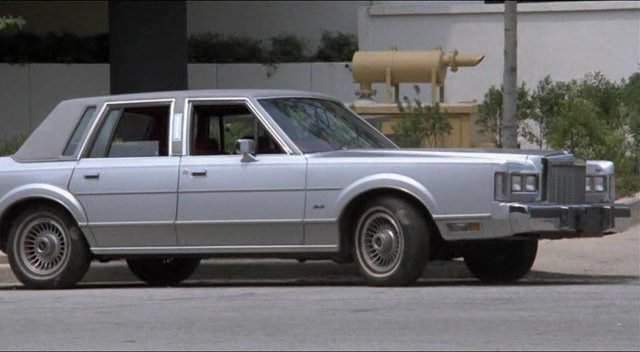 Lincoln Town Car
