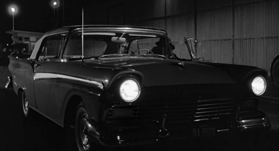 Ford Fairlane 500 Sunliner