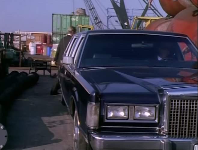 Lincoln Town Car Stretched Limousine