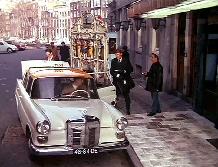 Mercedes-Benz 200 D