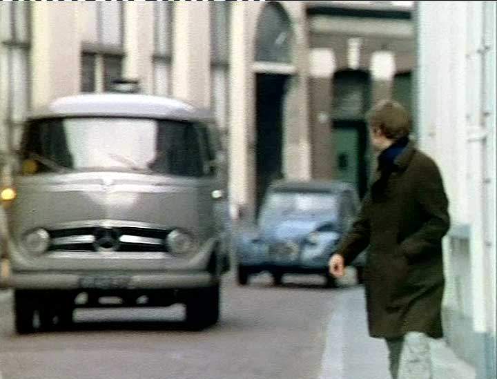 Mercedes-Benz L 319