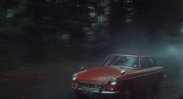 MG B GT