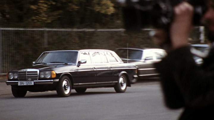 Mercedes-Benz 300 D Lang