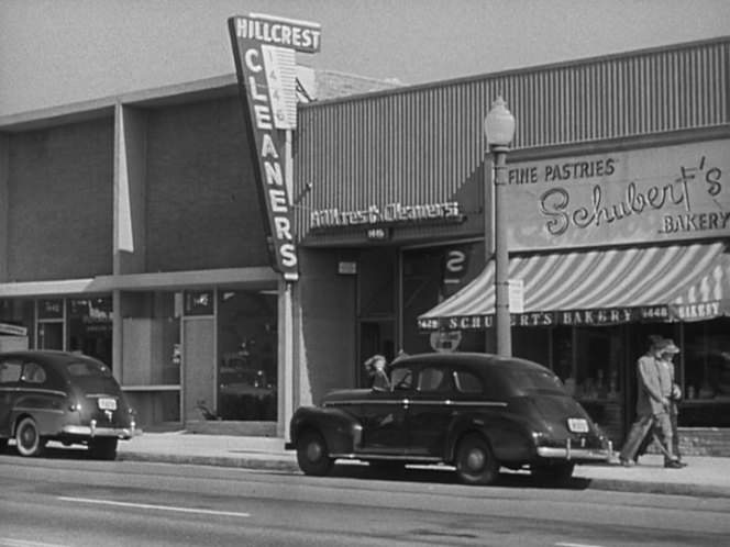 Ford Super De Luxe