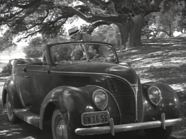 Ford V8 De Luxe