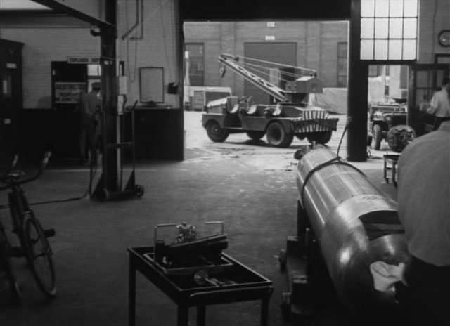 Hanson Torpedo Truck Crane