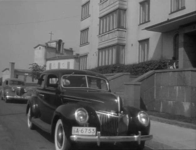 Ford V8 De Luxe